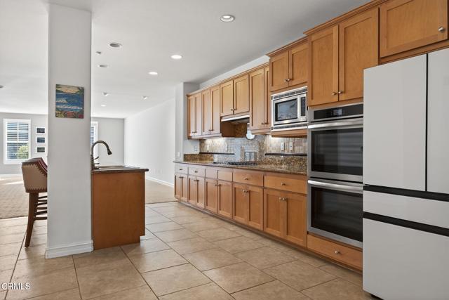 1423 Windshore Way, Oxnard CA: https://media.crmls.org/mediaz/f477bf0d-43a4-48f7-ab4d-dcd4a978b5f4.jpg