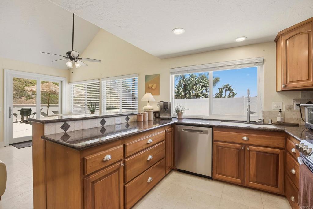 12388 Reata Court - photo 19