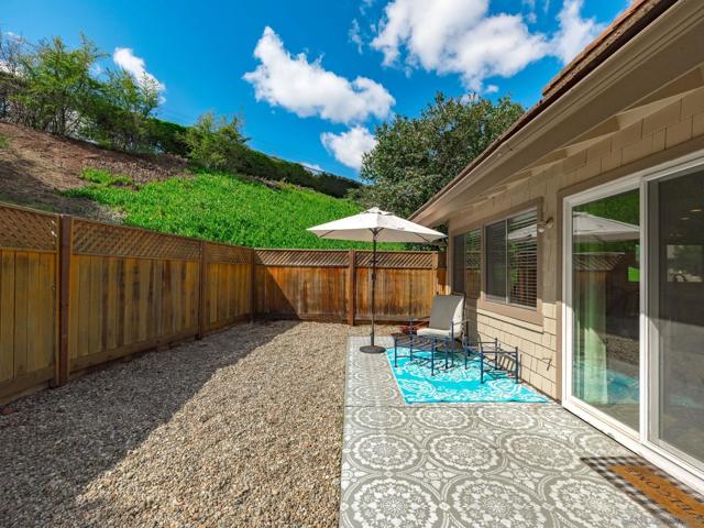 1833 Wintergreen Gln, Escondido CA: https://media.crmls.org/mediaz/f479a48f-ab49-43d3-9803-b1b71b7a6bd3.jpg