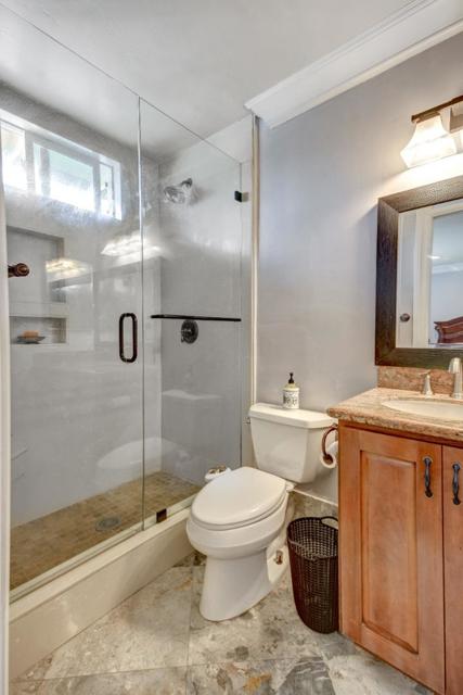 895 Greenwich Drive, Gilroy CA: https://media.crmls.org/mediaz/f47a0c98-2e1e-4992-89ff-d3a483ba845d.jpg