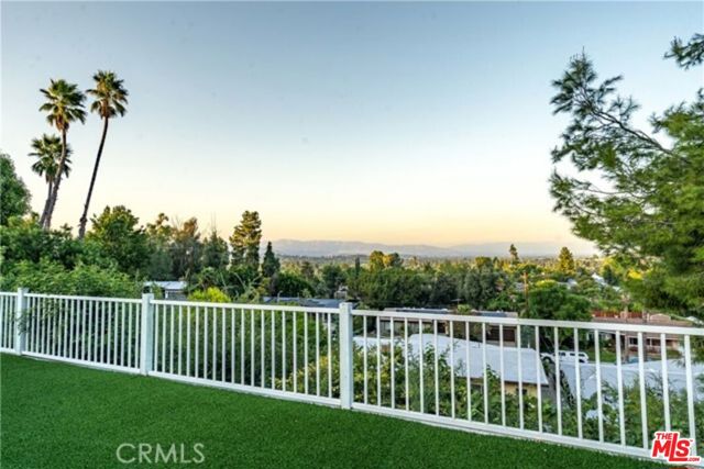 5714 El Canon Avenue, Woodland Hills CA: https://media.crmls.org/mediaz/f47b2682-c77a-445a-bc80-8ca577ad1c3c.jpg
