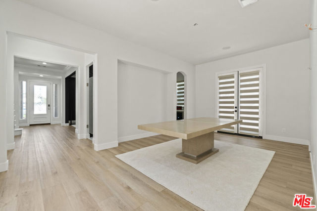 Image 9 of 52 For 8639 Edelweiss Drive