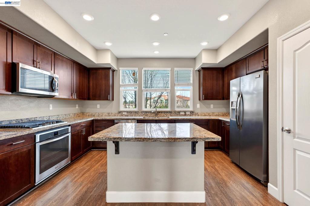 1320 Windswept Cmn #6