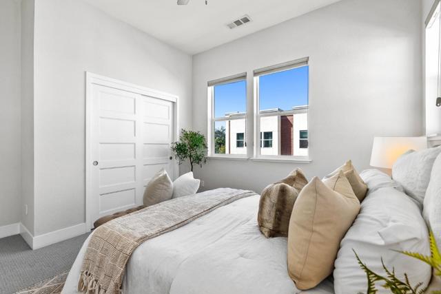 417 Santo Domingo Terrace, Sunnyvale CA: https://media.crmls.org/mediaz/f47d5aea-9c9c-4fe1-abcd-7717883eec8c.jpg