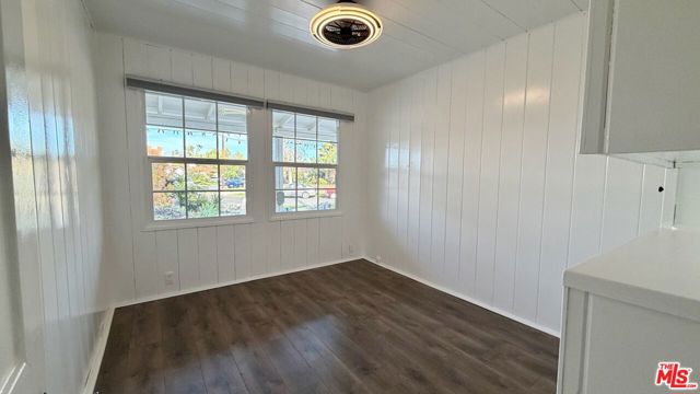 6257 Alcove Avenue, North Hollywood CA: https://media.crmls.org/mediaz/f47e3ecd-0060-402a-a59a-438413791586.jpg