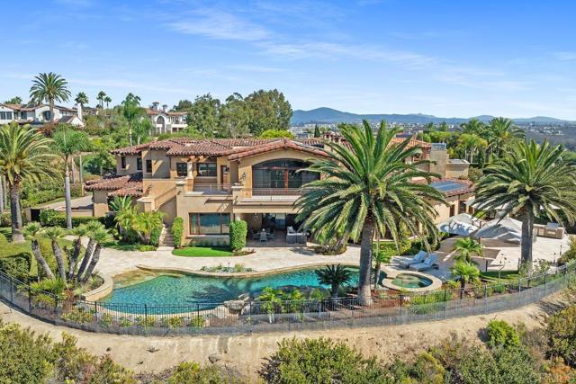 5015 Rancho Quinta Bend, San Diego CA: https://media.crmls.org/mediaz/f47f5c36-d099-407f-8946-2ba8b43b0aa8.jpg