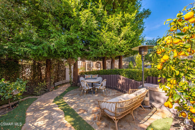 6144 1/4 Chesebro Road, Agoura Hills CA: https://media.crmls.org/mediaz/f47f7c69-a2e1-41f8-8b1e-ac99cd306eb0.jpg