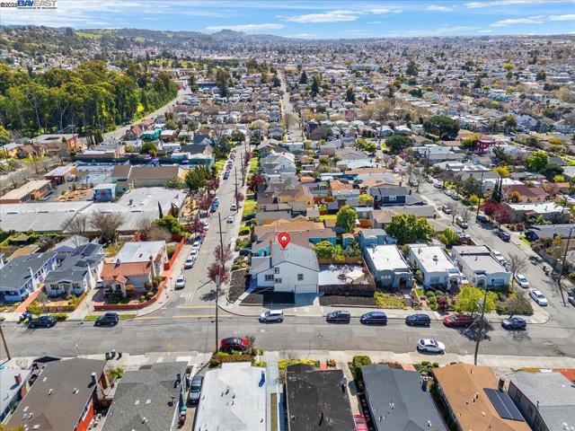 Image 44 of 49 For 5301 Brann St