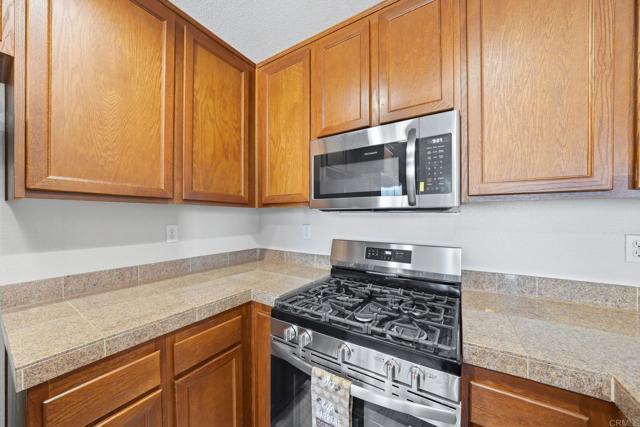 1241 Santa Cora Ave, Chula Vista CA: https://media.crmls.org/mediaz/f48076ef-fc7c-4f62-b185-f0488ab065eb.jpg