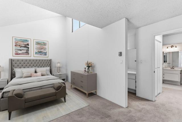 Detail Gallery Image 18 of 34 For 8427 via Mallorca #115,  La Jolla,  CA 92037 - 2 Beds | 2/1 Baths