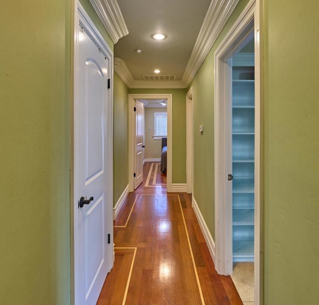 895 Greenwich Drive, Gilroy CA: https://media.crmls.org/mediaz/f4834d0f-0b2f-41e0-a19b-703a0be81cac.jpg