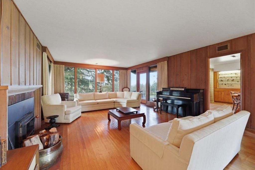 24733 Loma Prieta Avenue