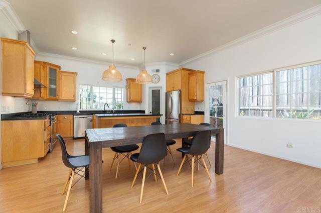 229 Holly Road, El Cajon CA: https://media.crmls.org/mediaz/f484612e-3c6e-4076-b201-f6dfda74ee29.jpg