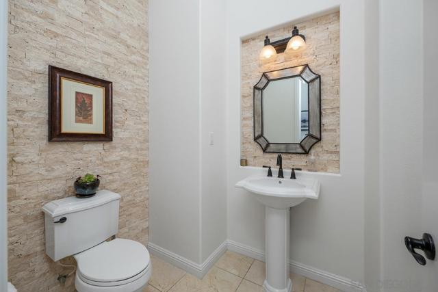 15674 Via Santa Pradera, San Diego CA: https://media.crmls.org/mediaz/f484d1a8-7c88-4d7b-b77a-854a35941ddc.jpg