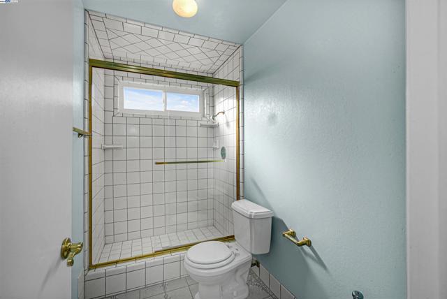 3608 Siskiyou Ct, Hayward CA: https://media.crmls.org/mediaz/f4857b0a-5e81-4820-a2ed-0c2fba35b74c.jpg