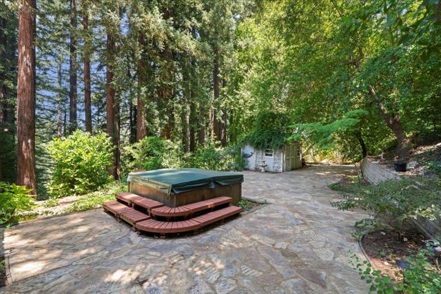 20246 Gist Road, Los Gatos CA: https://media.crmls.org/mediaz/f485af30-dfa2-4f06-b186-427ff702e01e.jpg