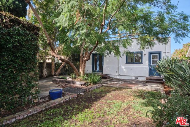 9030 Carson Street, Culver City CA: https://media.crmls.org/mediaz/f485f5ab-d7d9-4498-a05a-3c587bb1c89f.jpg