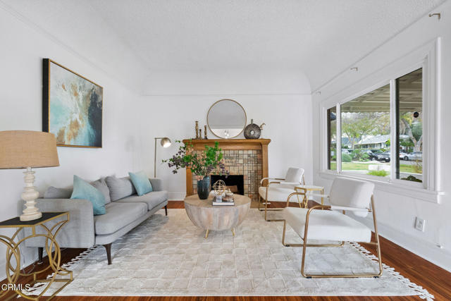 Detail Gallery Image 12 of 55 For 1255 N Dominion Ave, Pasadena,  CA 91104 - 3 Beds | 1 Baths