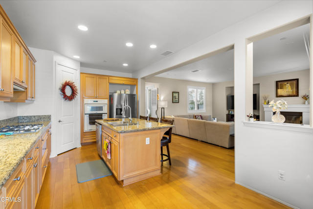 Detail Gallery Image 10 of 34 For 1365 Donegal Way, Oxnard,  CA 93035 - 3 Beds | 2/1 Baths