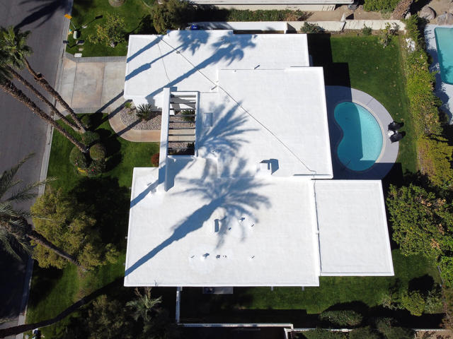 75414 Palm Shadow Drive, Indian Wells CA: https://media.crmls.org/mediaz/f489ac68-6cb7-42b5-8501-2a50f832a44c.jpg