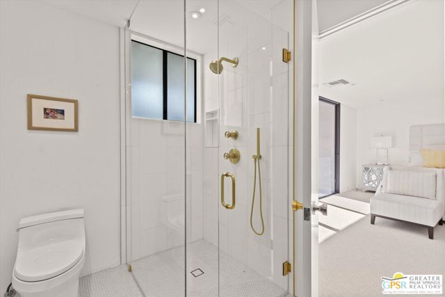 6 Trojan Court, Rancho Mirage CA: https://media.crmls.org/mediaz/f48be4b4-19e1-4c80-a1ec-9858f4900592.jpg