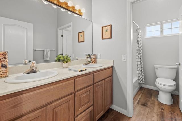 Image 17 of 31 For 1033 Via Contenta