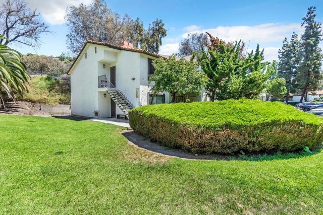 5055 Collwood Way, San Diego CA: https://media.crmls.org/mediaz/f48d3efc-0d43-4b99-a194-e8e74407a13e.jpg