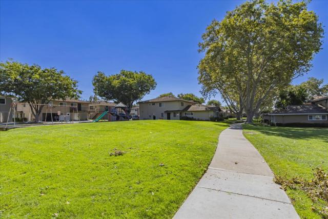 825 N Capitol Avenue, San Jose CA: https://media.crmls.org/mediaz/f48eb40c-77d3-40da-802d-f0be6b6c0d3a.jpg