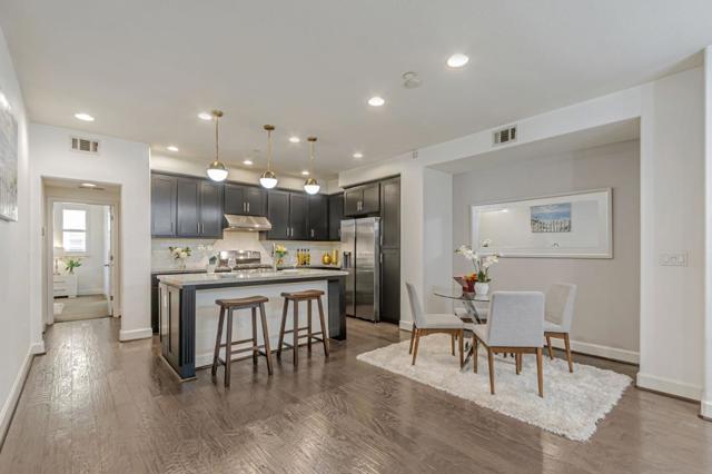 168 Currlin Circle, Milpitas CA: https://media.crmls.org/mediaz/f48ec00d-fab7-411d-bd24-bed3b0c2bd2f.jpg
