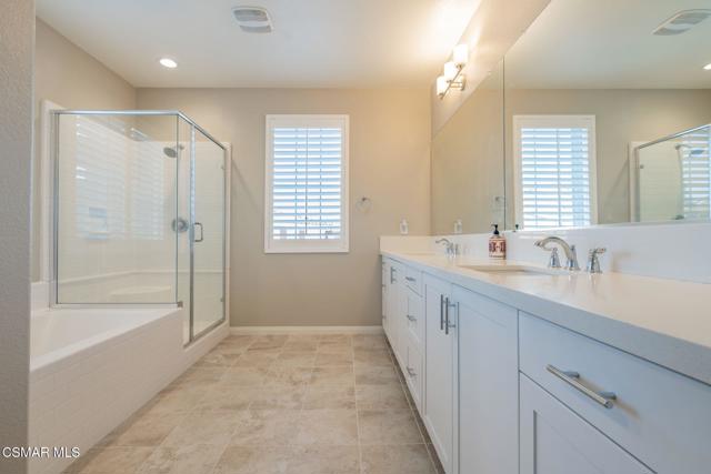 263 Morro Way, Simi Valley CA: https://media.crmls.org/mediaz/f48f7c67-7d52-43f8-ae36-fa24304b44b6.jpg