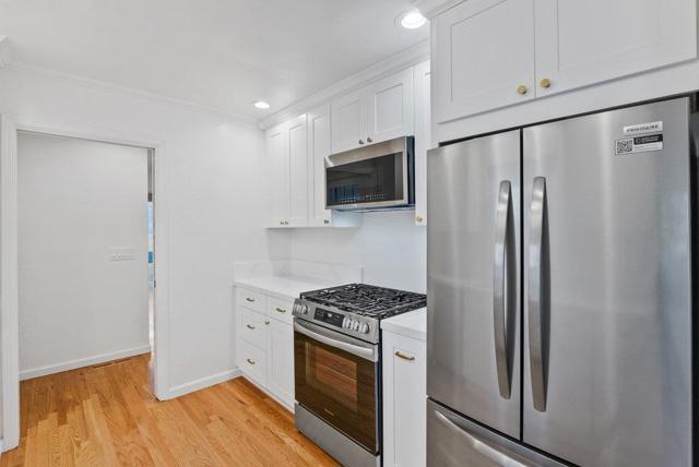 115 Crestview Terrace, Santa Cruz CA: https://media.crmls.org/mediaz/f490cf55-0407-4596-bc84-d60eeb595a73.jpg