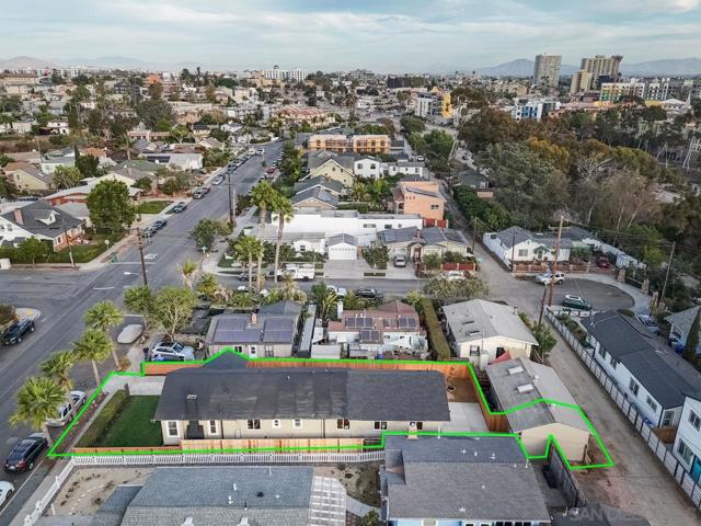 1091 Lincoln Ave, San Diego CA: https://media.crmls.org/mediaz/f490ff71-afed-4bf0-b86e-5b58483e2deb.jpg