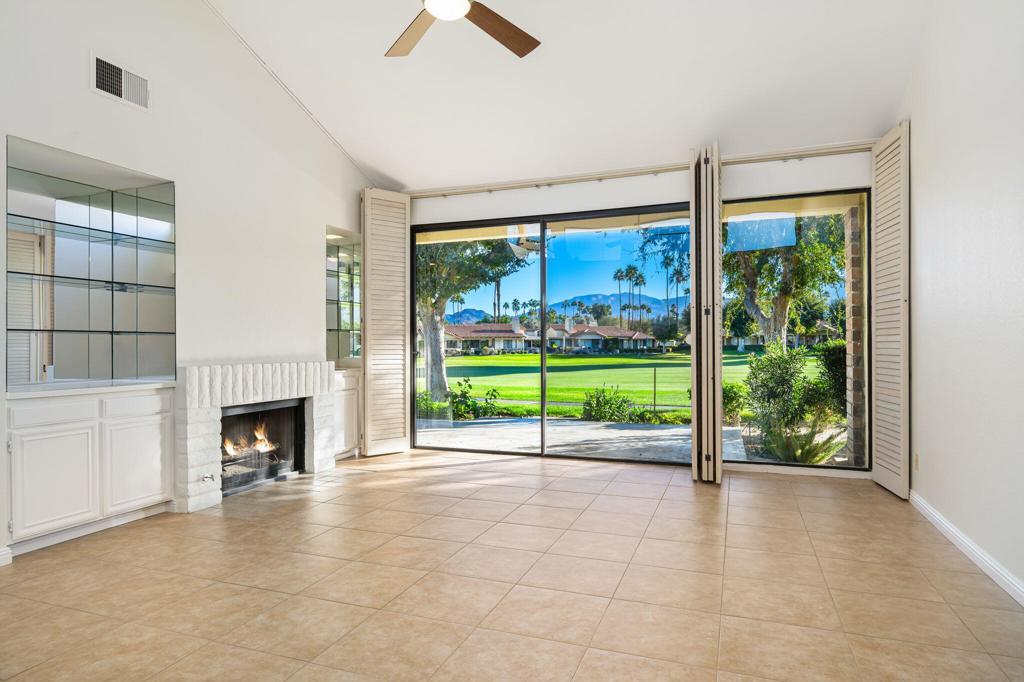 MLS #219139618DA image #15