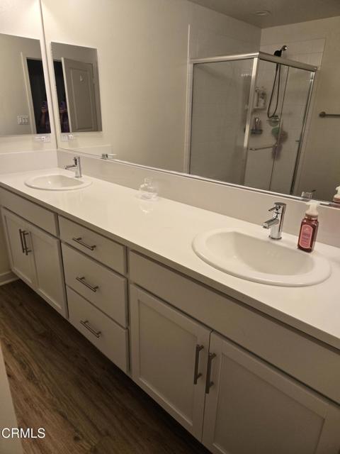Detail Gallery Image 5 of 8 For 307 N F St #102,  Oxnard,  CA 93030 - 2 Beds | 2 Baths