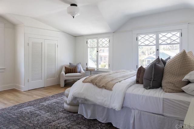 4171 Ibis St, Mission Hills (San Diego) CA: https://media.crmls.org/mediaz/f4937d5b-c436-4543-91df-06f95359cdc8.jpg