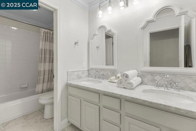 82 BEAR PLACE, Clayton CA: https://media.crmls.org/mediaz/f4942959-3c64-4991-8eaf-bd7cf4612d5a.jpg
