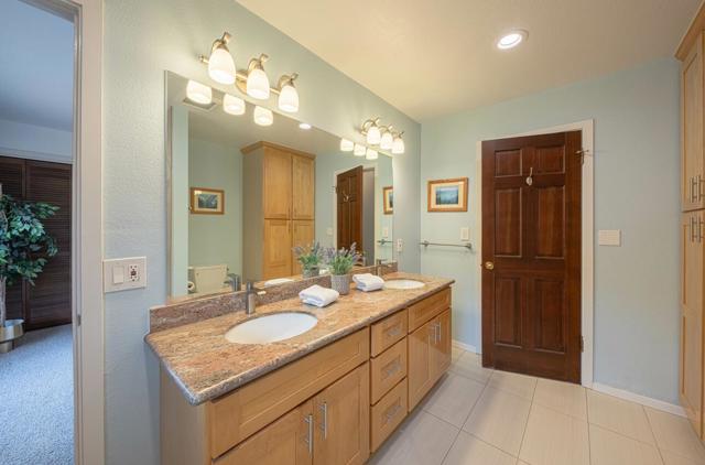 24935 Corte Poco, Salinas CA: https://media.crmls.org/mediaz/f49451b6-f771-4fd1-9ca2-26d63df734ab.jpg