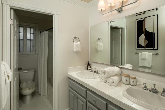 1416 Woodberry Avenue, San Mateo CA: https://media.crmls.org/mediaz/f49581a8-cce3-4701-99e7-a8fd82a77c91.jpg