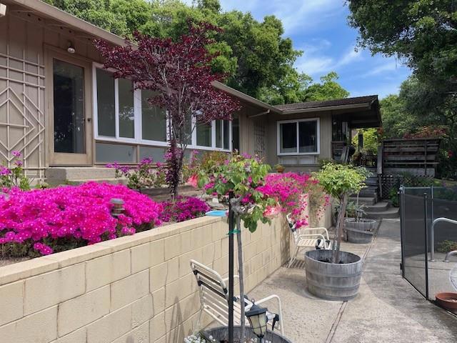 37 La Rancheria, Carmel Valley CA: https://media.crmls.org/mediaz/f4960ed2-3e78-4153-9ee9-0d35d4db36ef.jpg