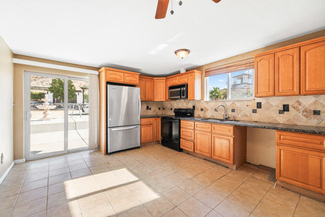 Image 7 of 49 For 16430 Evans Lane