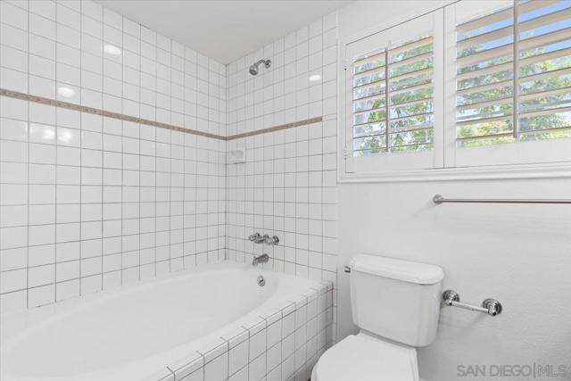 2035 Paradise St, San Diego CA: https://media.crmls.org/mediaz/f4982987-6d6c-40fa-ad0e-23408d8f861f.jpg