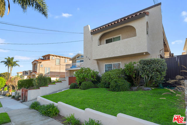210 Lucia Avenue, Redondo Beach, California 90277, ,Residential Income,For Sale,Lucia,25560479