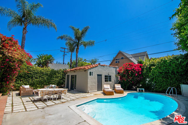 110 S Fuller Avenue, Los Angeles CA: https://media.crmls.org/mediaz/f4991610-e96a-42a6-9ca0-dd5464f73947.jpg