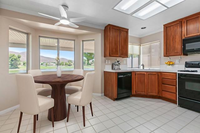 Detail Gallery Image 4 of 51 For 28172 Palm Villa Dr, Menifee,  CA 92584 - 3 Beds | 2 Baths