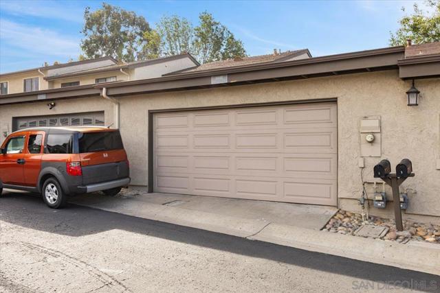 1444 Eagle Peak Ct., Chula Vista CA: https://media.crmls.org/mediaz/f49a0bdd-4420-4a55-b46e-773c7b8f7bd4.jpg