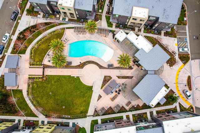 45039 Insight St, Fremont CA: https://media.crmls.org/mediaz/f49a5d86-b9a9-493e-aa31-5c0629850841.jpg