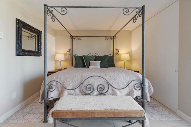 1502 Seacoast Drive, Imperial Beach CA: https://media.crmls.org/mediaz/f49a62a8-3c39-4fd0-96be-fed2ea7549d9.jpg