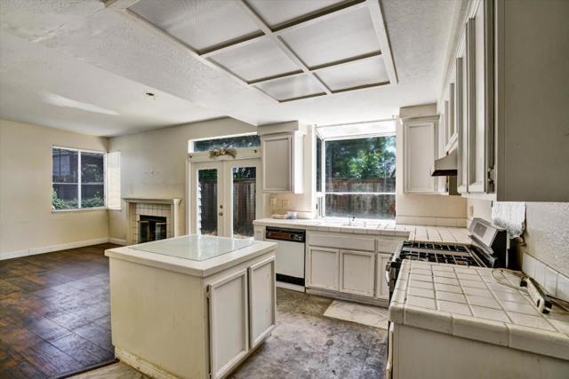 252 Waterview Terrace, Vallejo CA: https://media.crmls.org/mediaz/f49a9bd8-8733-46f6-85e4-af1e022a39bd.jpg