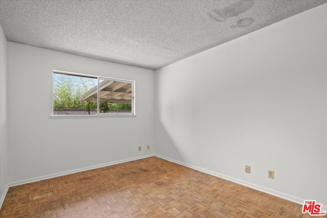 820 N 16th Street, Montebello CA: https://media.crmls.org/mediaz/f49b4c45-768a-4bde-96dc-21ef34cf0b02.jpg