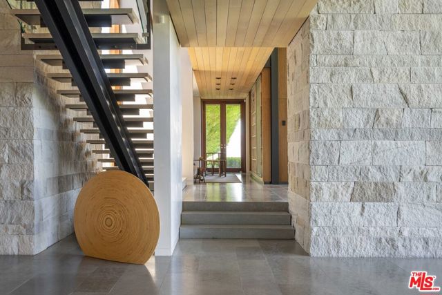 7596 Sonoma Mountain Road,  CA: https://media.crmls.org/mediaz/f49bdff3-1b4a-4b89-b6d6-2e1025a7422b.jpg